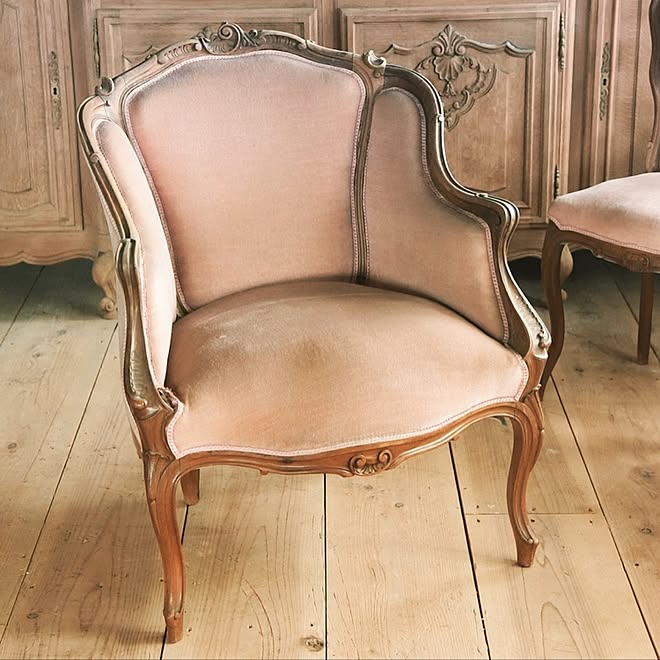 部屋全体 アンティークアームチェア アンティーク アンティーク椅子 ブロカント などのインテリア実例 16 10 19 10 53 11 Roomclip ルームクリップ