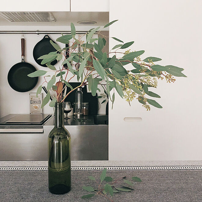 キッチン ユーカリ 花瓶 一人暮らし 花 などのインテリア実例 18 10 17 01 04 Roomclip ルームクリップ