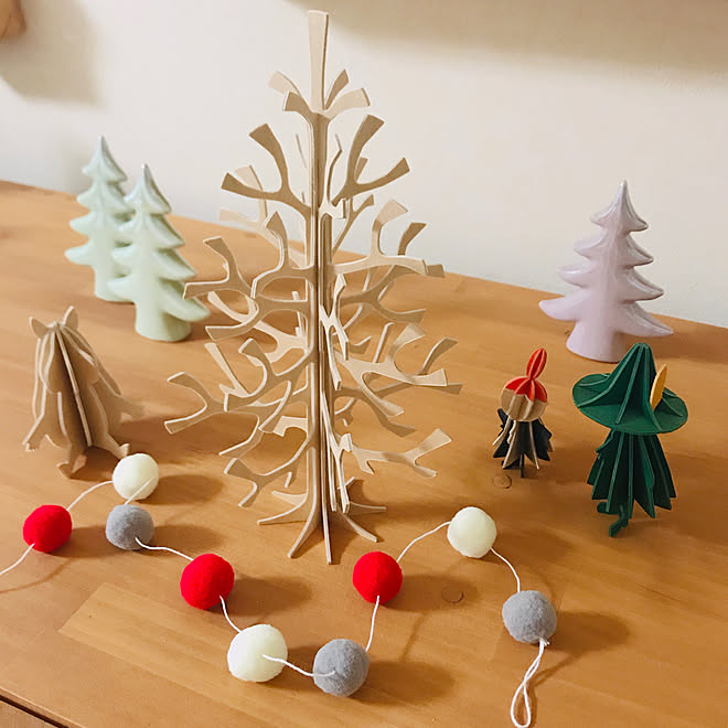 ポンポンガーランド Lovi ムーミンシリーズ クリスマス 北欧ナチュラル 北欧雑貨 などのインテリア実例 19 11 22 17 24 36 Roomclip ルームクリップ