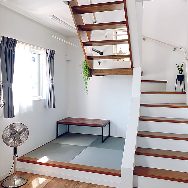 リビング 小上がり畳 階段下スペースのインテリア実例 18 08 22 15 45 47 Roomclip ルームクリップ