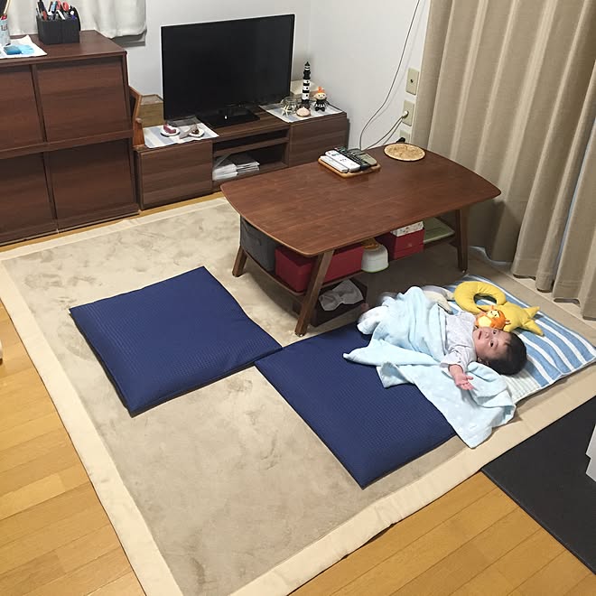 リビング ノーチェのテーブル 2dk 生活感たっぷり 赤ちゃんのいる暮らし などのインテリア実例 17 05 25 17 59 28 Roomclip ルームクリップ