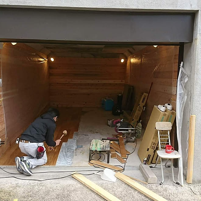 バイクガレージ 照明 壁 天井 ガレージ 男前 などのインテリア実例 19 01 02 22 31 57 Roomclip ルームクリップ