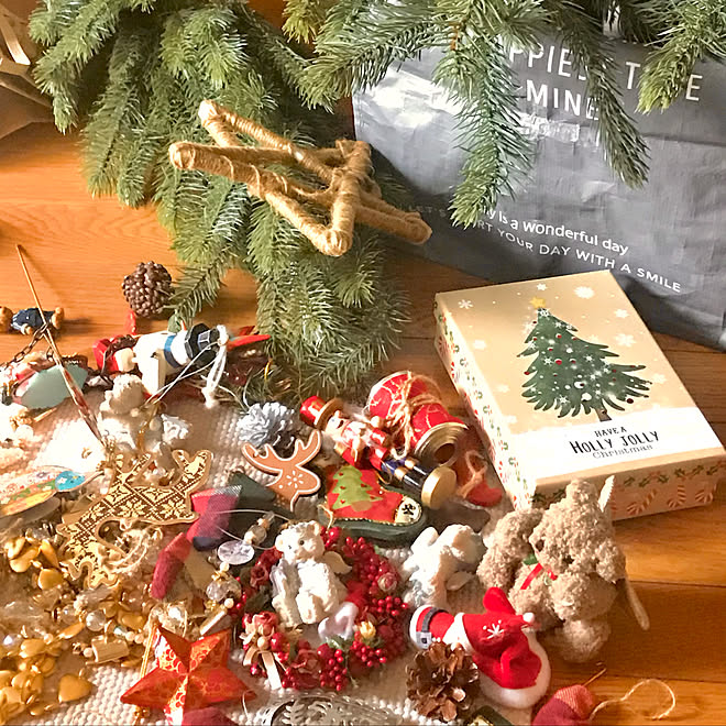 クリスマス雑貨 クリスマス支度 冬支度 クリスマスオーナメント クリスマスツリー などのインテリア実例 11 02 16 19 31 Roomclip ルームクリップ