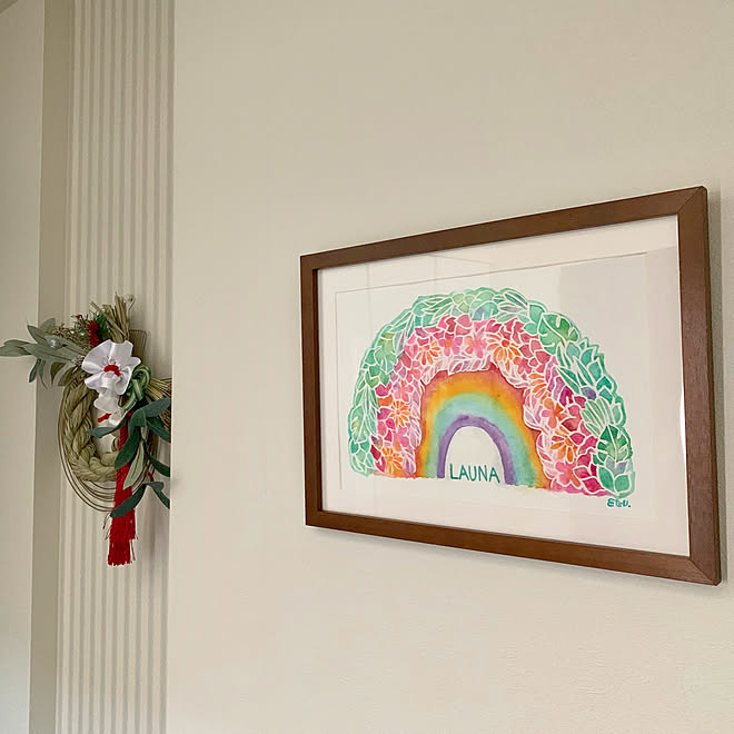 虹の絵 原画を飾る Etsu Megame 北向き玄関 杉並のハワイ などのインテリア実例 01 04 02 04 57 Roomclip ルームクリップ