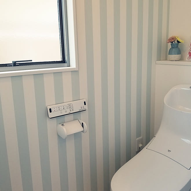 バス トイレ アクセントクロス ストライプ 水色ストライプ壁紙のインテリア実例 06 30 11 07 28 Roomclip ルームクリップ