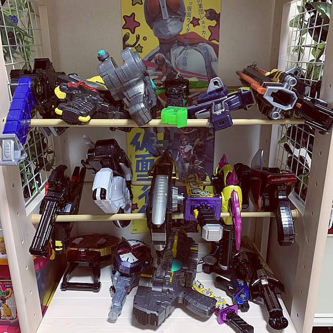 仮面ライダーベルト収納 仮面ライダージオウ 仮面ライダー 子ども部屋 子ども部屋 男の子 などのインテリア実例 06 18 18 49 25 Roomclip ルームクリップ