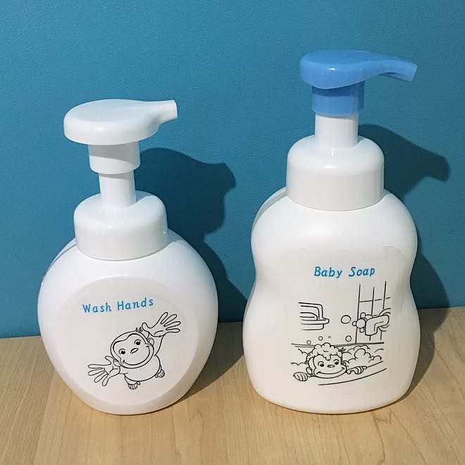バス トイレ 赤ちゃんのいる暮らし ベビーソープ ハンドソープ おさるのジョージ などのインテリア実例 17 03 19 16 44 54 Roomclip ルームクリップ