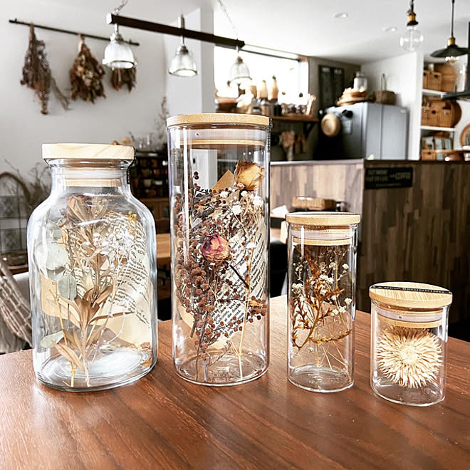 ガラスキャニスター ダイソー ドライフラワーのある暮らし 100均リメイク 100均 などのインテリア実例 09 17 23 53 Roomclip ルームクリップ