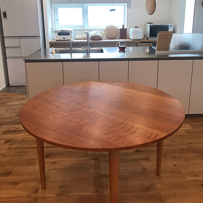 テーブル ブラックチェリー ラウンドテーブル 円卓 机のインテリア実例 19 09 09 23 53 42 Roomclip ルームクリップ