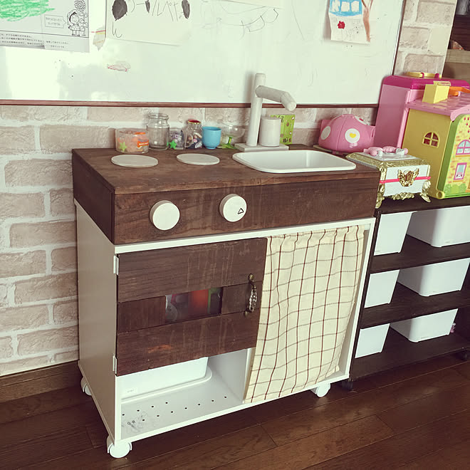 おもちゃ収納 キャスター カラーボックス おままごとキッチンdiy 19 4 11 などのインテリア実例 19 04 11 12 32 Roomclip ルームクリップ