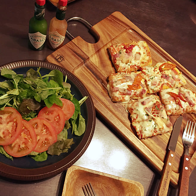 机 夜ご飯 コストコ Pizza カッティングボード などのインテリア実例 18 10 07 19 19 09 Roomclip ルームクリップ