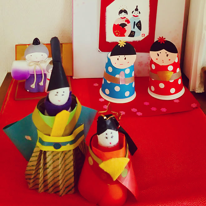 ダイソー色紙 雛人形工作 古い雛飾り 京都展で買った和紙雛 紙コップで などのインテリア実例 21 02 04 19 09 52 Roomclip ルームクリップ