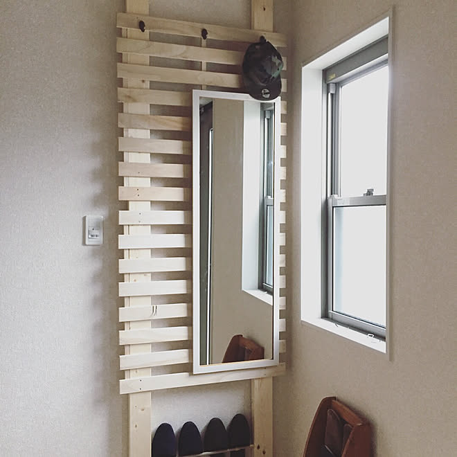 玄関/入り口/すのこリメイク/DIY/ディアウォール DIY/2×4材&hellip;などのインテリア実例 20170726 095547