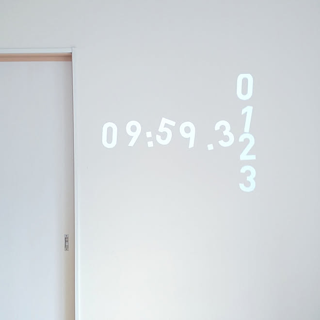 壁 天井 ポップインアラジン シーリングライト シンプルな暮らし プロジェクターライト などのインテリア実例 21 05 27 25 26 Roomclip ルームクリップ