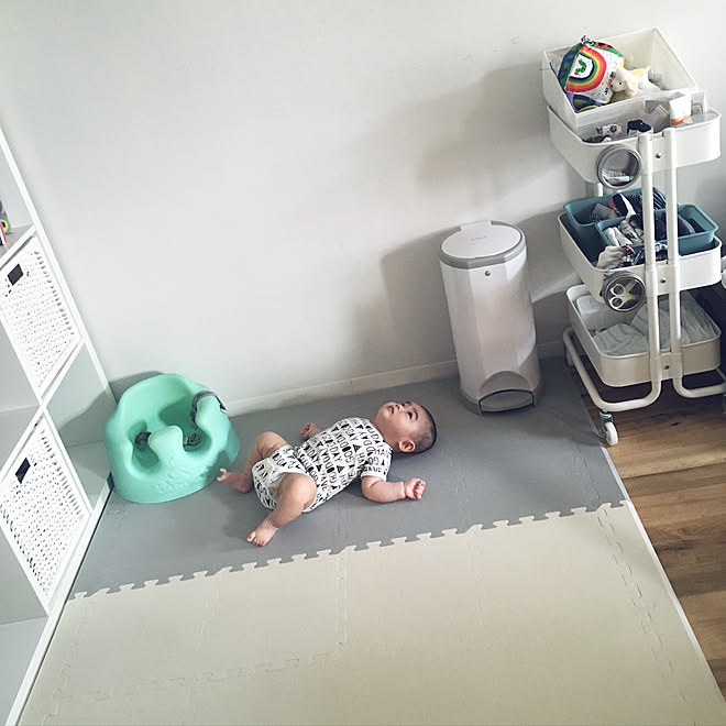 リビング おむつ用ゴミ箱 ロースコグ Ikea バンボ などのインテリア実例 17 08 28 17 37 57 Roomclip ルームクリップ