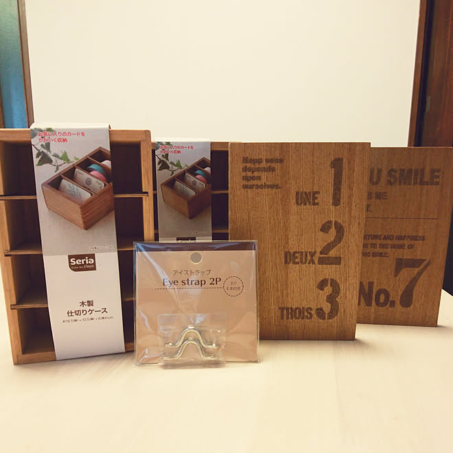 棚 10分でできる セリア Seria ブックスタンド などのインテリア実例 19 01 10 12 11 40 Roomclip ルームクリップ