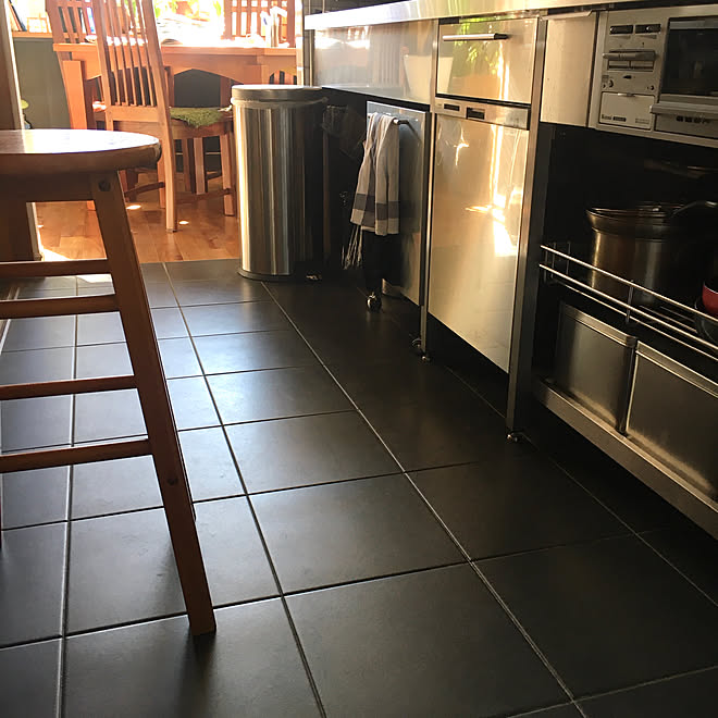 床タイル/ステンレスキッチン/タイル/LIXIL/キッチンのインテリア実例 20200204 125327 ｜ RoomClip