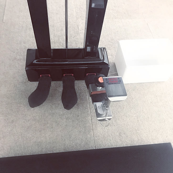 100均大好き 100均アイテム 100均 椅子の脚カバー グランドピアノ などのインテリア実例 12 00 23 Roomclip ルームクリップ