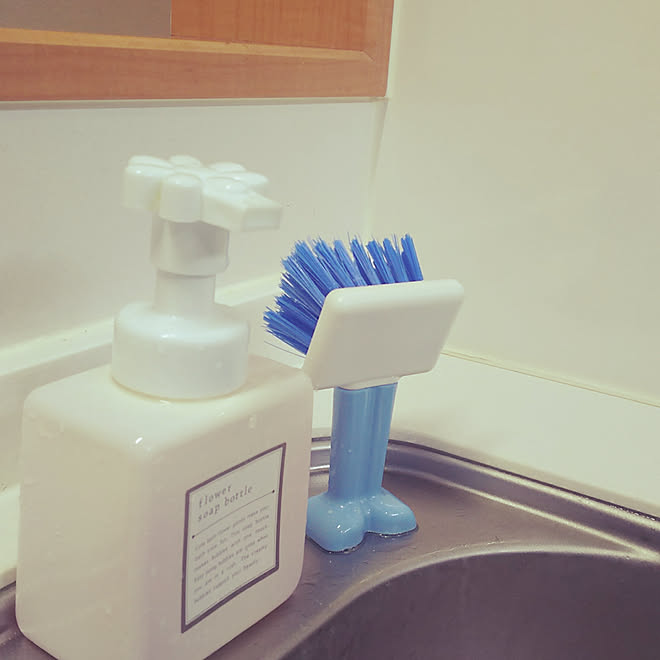 キッチン ダイソー 100均 立つブラシのインテリア実例 18 01 08 14 53 30 Roomclip ルームクリップ