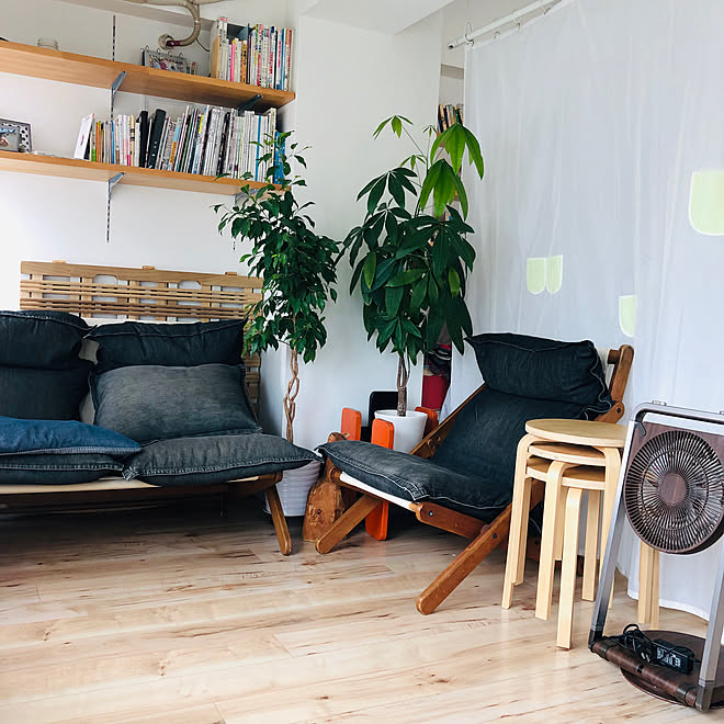 間仕切り サイドテーブル イス 1ldk ４人家族 などのインテリア実例 19 09 14 13 45 50 Roomclip ルームクリップ