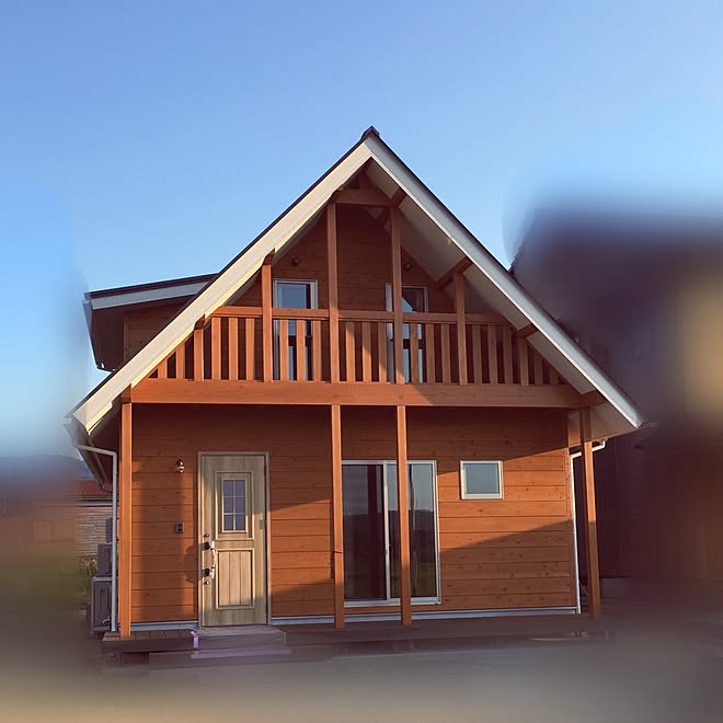 玄関 入り口 リクシルのドア ログハウス風 小さな家 マイホーム記録のインテリア実例 17 06 19 54 59 Roomclip ルームクリップ