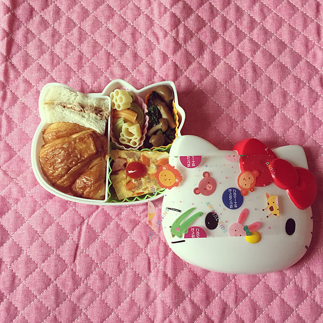 弁当箱小さくて大変 園児のお弁当 女の子のお弁当 キティちゃん お弁当箱 キティちゃん などのインテリア実例 06 24 07 58 12 Roomclip ルームクリップ 弁当箱小さくて大変 園児のお弁当 女の子のお弁当 キティちゃん お弁当箱 キティちゃん などのインテリア実例 06 24 07 58 12 Roomclip ルームクリップ