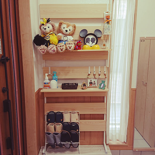 ネット通販 玄関 玄関ディスプレイ 玄関収納 突っ張り棚 などのインテリア実例 08 11 12 41 54 Roomclip ルームクリップ