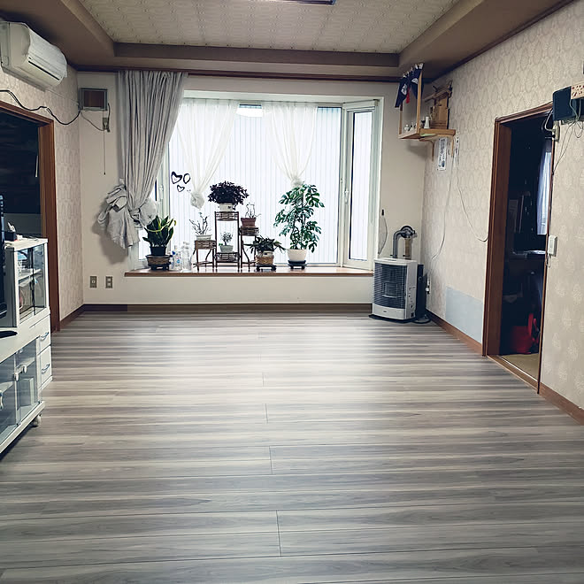 リビング グレージュペカン 築35年以上 三協アルミ Sフロア などのインテリア実例 19 10 30 01 05 37 Roomclip ルームクリップ