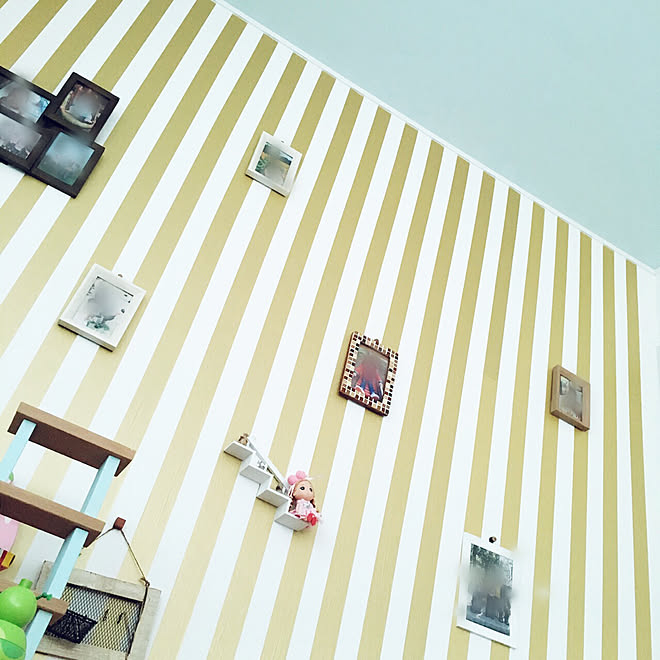 壁 天井 ストライプ柄 マスキングテープ 壁 こども部屋 Diy などのインテリア実例 17 09 30 07 01 49 Roomclip ルームクリップ
