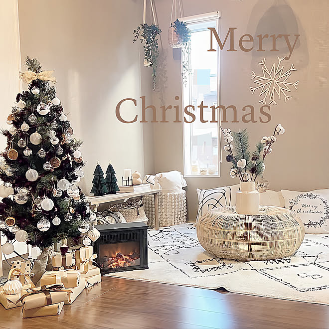 オーナメントdiy/暖炉風ヒーター/プチプラインテリア/クリスマス/ホワイトナチュラル&hellip;などのインテリア実例 20201216