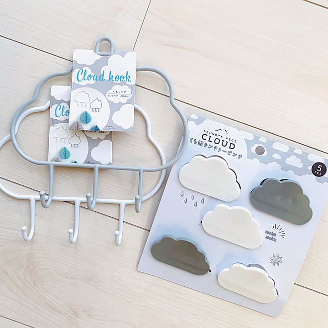 ホワイト グレー くも型フック くも型ランドリーピンチ セリア バス トイレのインテリア実例 02 11 16 00 57 Roomclip ルームクリップ