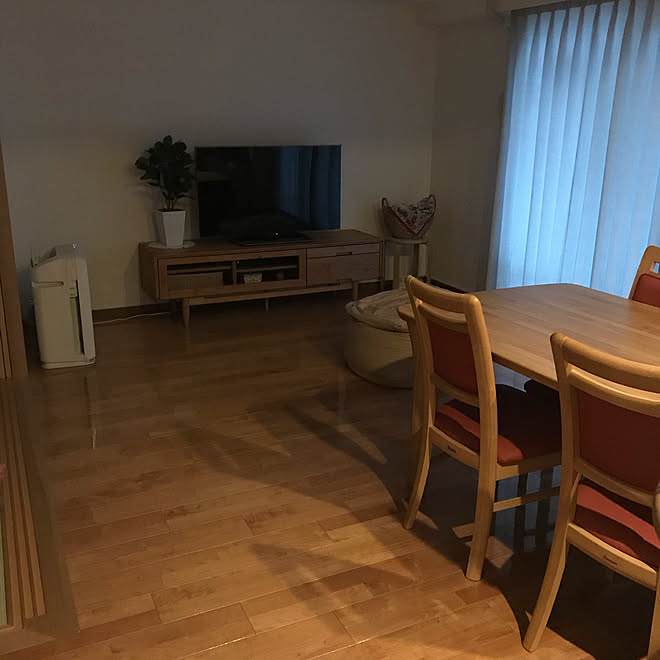 リビング 新築マンション 狭小マンション 狭いリビング Ldk14畳 などのインテリア実例 18 06 13 04 59 43 Roomclip ルームクリップ