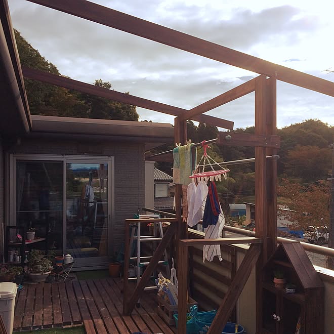 玄関 入り口 廃材 ツーバイ材 カインズホーム ウッドデッキdiy などのインテリア実例 15 10 13 09 41 26 Roomclip ルームクリップ