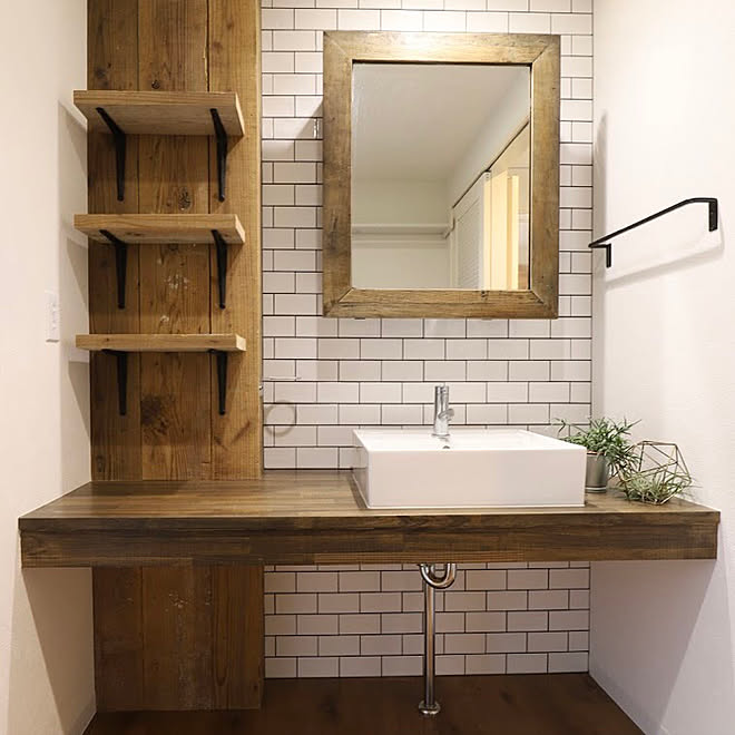 バス トイレ ベッセルタイプ 洗面カウンター 洗面台 洗面所 などのインテリア実例 18 08 12 18 59 55 Roomclip ルームクリップ