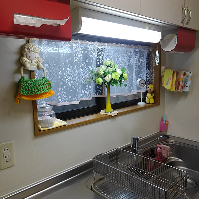 キッチン キッチン窓辺 100均 造花アレンジ 建て売り などのインテリア実例 03 27 16 15 30 Roomclip ルームクリップ