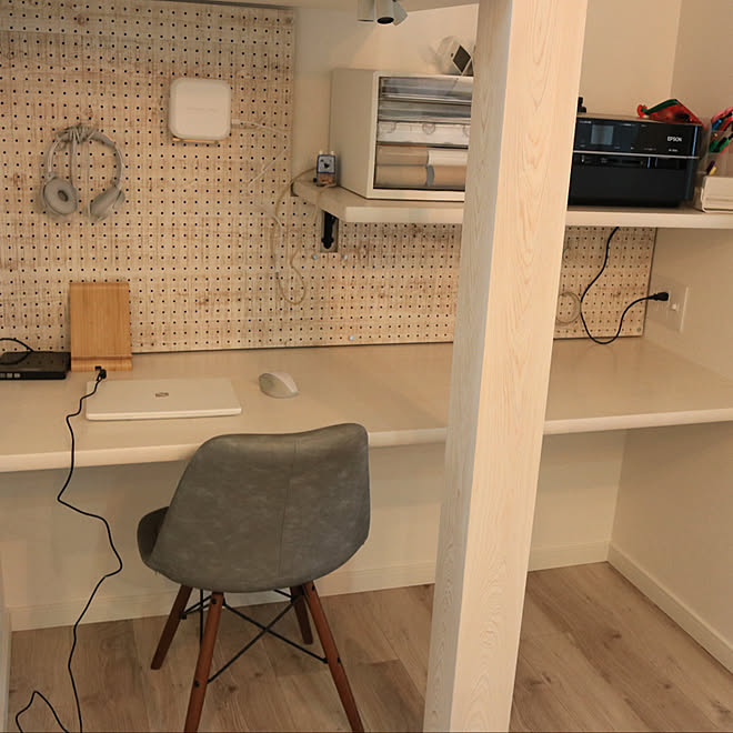 一階 パソコン置き場 パソコンコーナー パソコンデスク 階段下スペース などのインテリア実例 02 28 22 07 45 Roomclip ルームクリップ