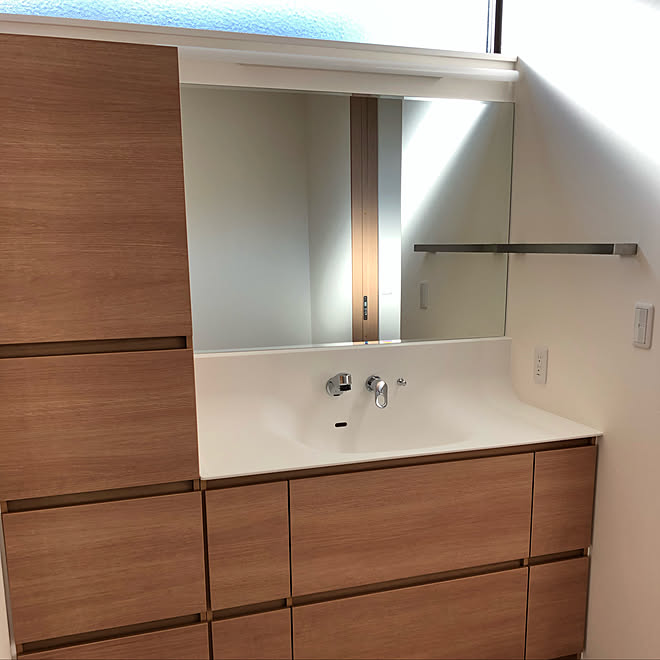 鏡 新築一戸建て 洗面所 住友林業クレスト タオルかけ などのインテリア実例 19 05 27 11 52 54 Roomclip ルームクリップ