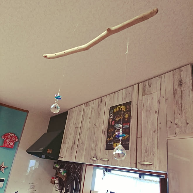 キッチン Diy初心者 ハワイアンインテリア 壁紙屋本舗 セリア などのインテリア実例 18 06 27 17 57 03 Roomclip ルームクリップ
