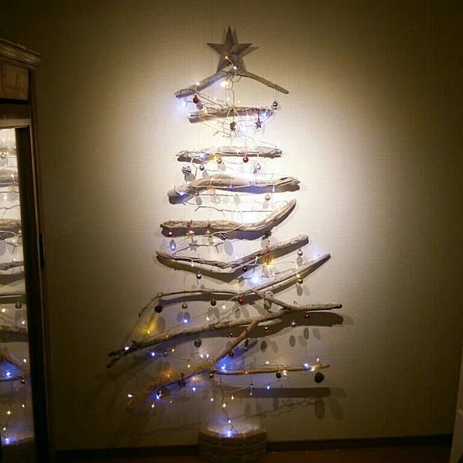 玄関/入り口/クリスマス/流木ツリー/ツリーの高さは2㍍/クリスマスツリー&hellip;などのインテリア実例 20151108 2213