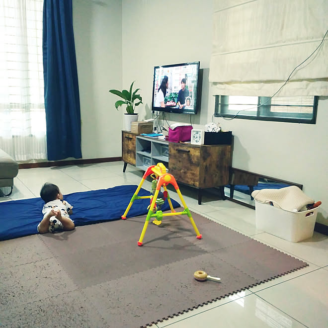 タイルの床 マレーシア 東南アジア 赤ちゃんのいる暮らし 無駄に広い などのインテリア実例 17 09 18 09 04 21 Roomclip ルームクリップ