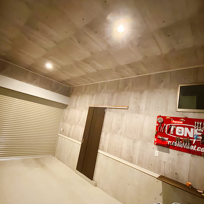 電動シャッター Lixil Tone ビルトインガレージ ガレージdiy などのインテリア実例 02 03 19 19 51 Roomclip ルームクリップ