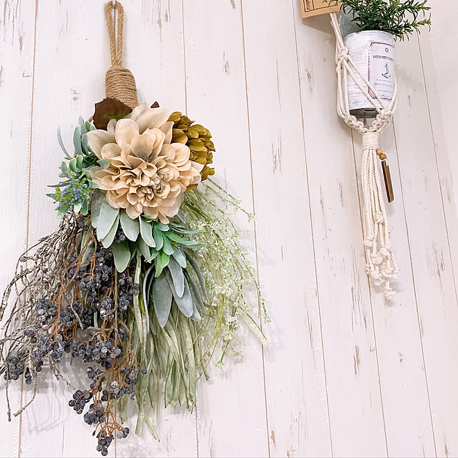 リビング スワッグ 母の日のプレゼント いなざうるす屋さん フェイクグリーン などのインテリア実例 05 10 16 14 38 Roomclip ルームクリップ