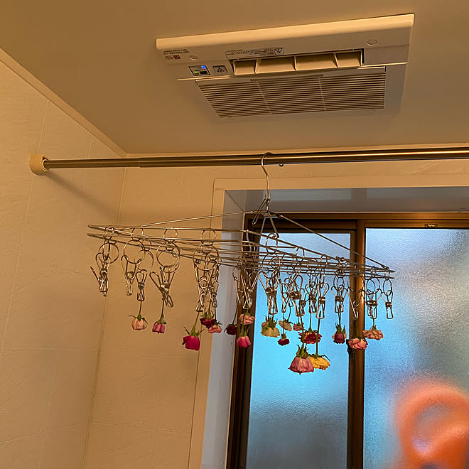 薔薇 浴室乾燥機 ドライフラワー バス トイレのインテリア実例 21 09 13 17 10 47 Roomclip ルームクリップ