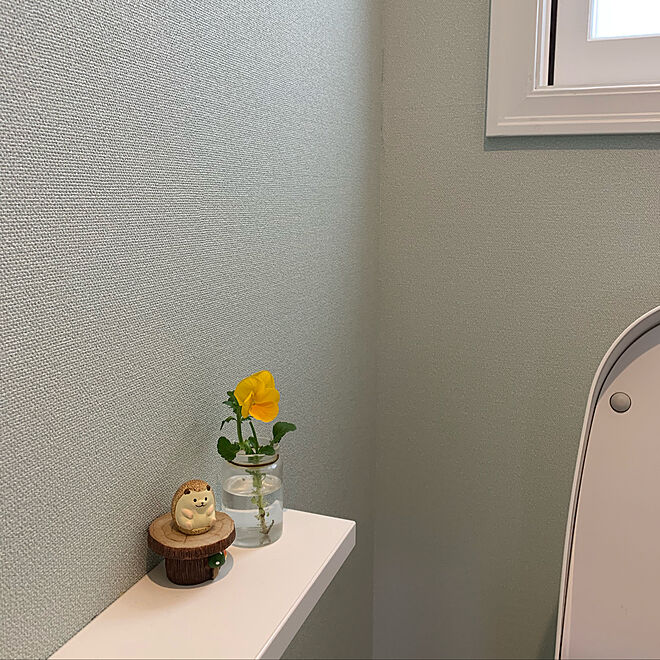 花を飾る ダイソー 100均小物 花のある暮らし バス トイレのインテリア実例 19 03 22 13 47 05 Roomclip ルームクリップ