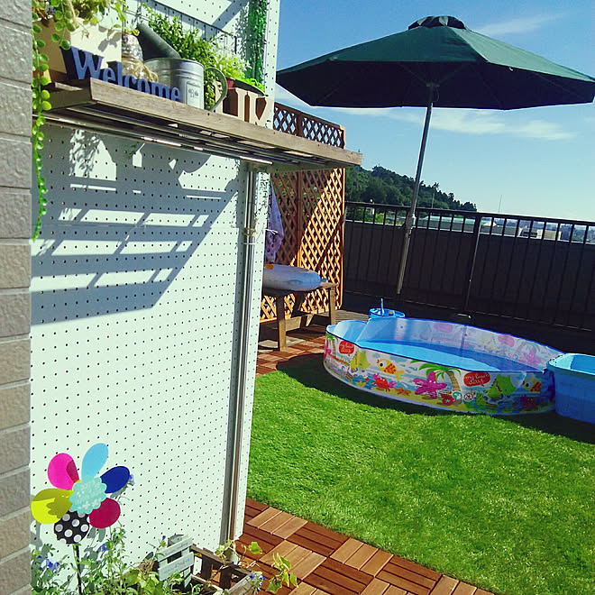 ルーフバルコニー/有孔ボード/人工芝/夏休み/ウッドタイル&hellip;などのインテリア実例 20170726 083021