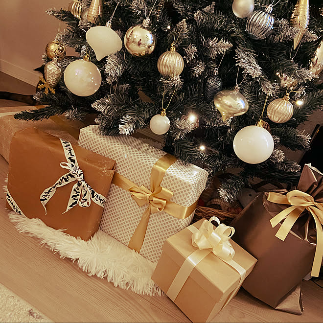 クリスマスツリー150cm ギフトボックス オーガスタ クリスマス Francfranc などのインテリア実例 11 06 12 18 01 Roomclip ルームクリップ