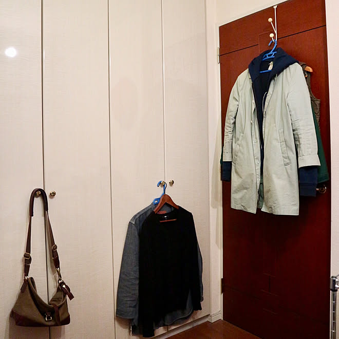 部屋全体/100均一/フック/コート掛け/暮らしの一コマのインテリア実例 20180330 224815 ｜ RoomClip