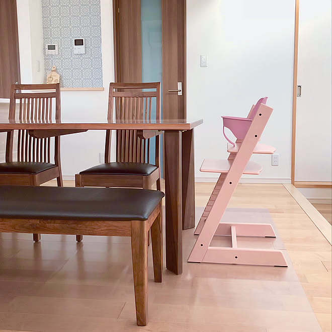 新色 ストッケ トリップトラップ 机 セレーヌピンク 新商品買ったよ のインテリア実例 19 04 18 09 54 13 Roomclip ルームクリップ
