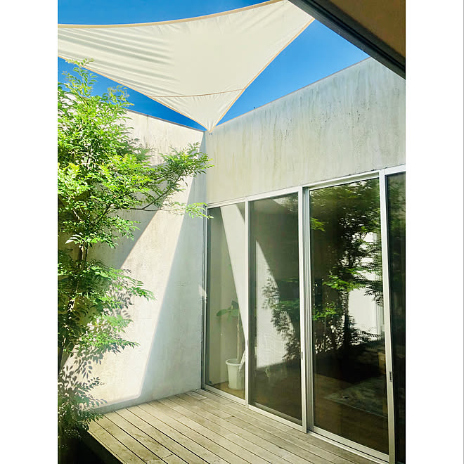 窓の無い家 平屋暮らし グータラ旦那 中庭 Rc鹿児島支部 などのインテリア実例 08 16 09 17 Roomclip ルームクリップ