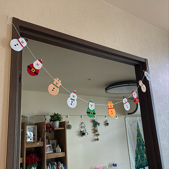 子供部屋 クリスマスガーランド ガーランド クリスマスオーナメント ダイソー などのインテリア実例 11 02 12 43 48 Roomclip ルームクリップ